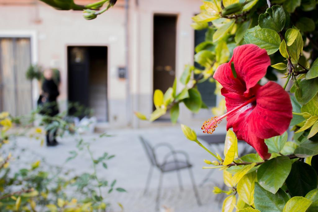 Appartamento Lilla Dei Buoni E Cattivi Cagliari Quarto foto