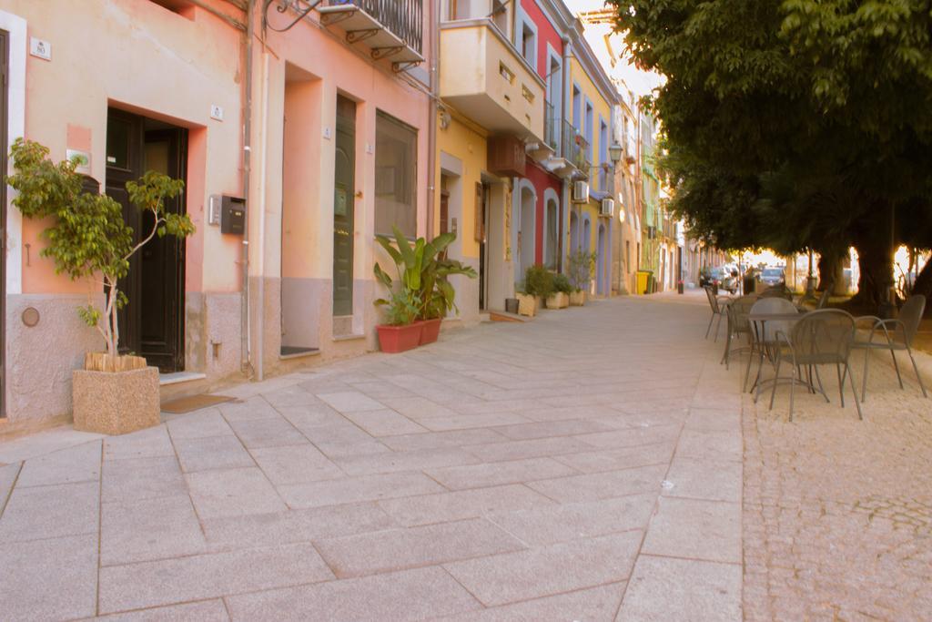 Appartamento Lilla Dei Buoni E Cattivi Cagliari Quarto foto