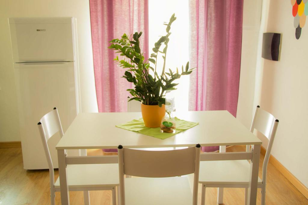 Appartamento Lilla Dei Buoni E Cattivi Cagliari Quarto foto