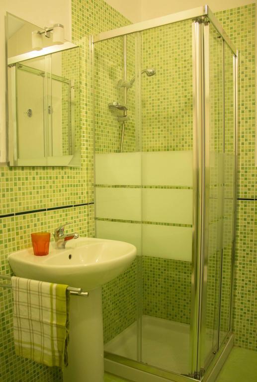 Appartamento Lilla Dei Buoni E Cattivi Cagliari Quarto foto